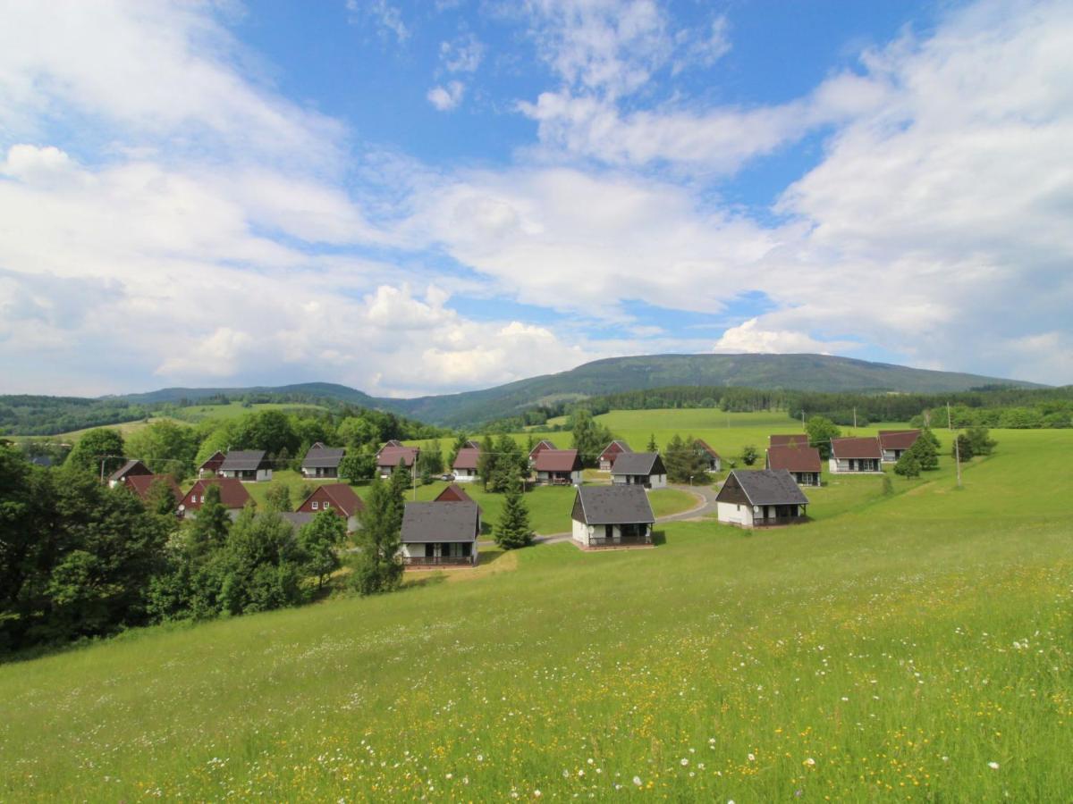 Holiday Home Holiday Hill 60 By Interhome Cista  Kültér fotó